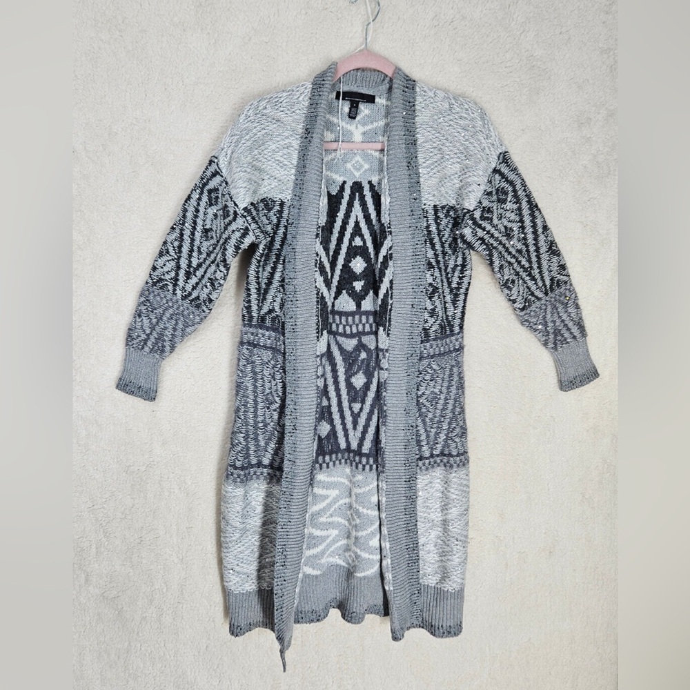 White House Black Market Cardigan Sz xs